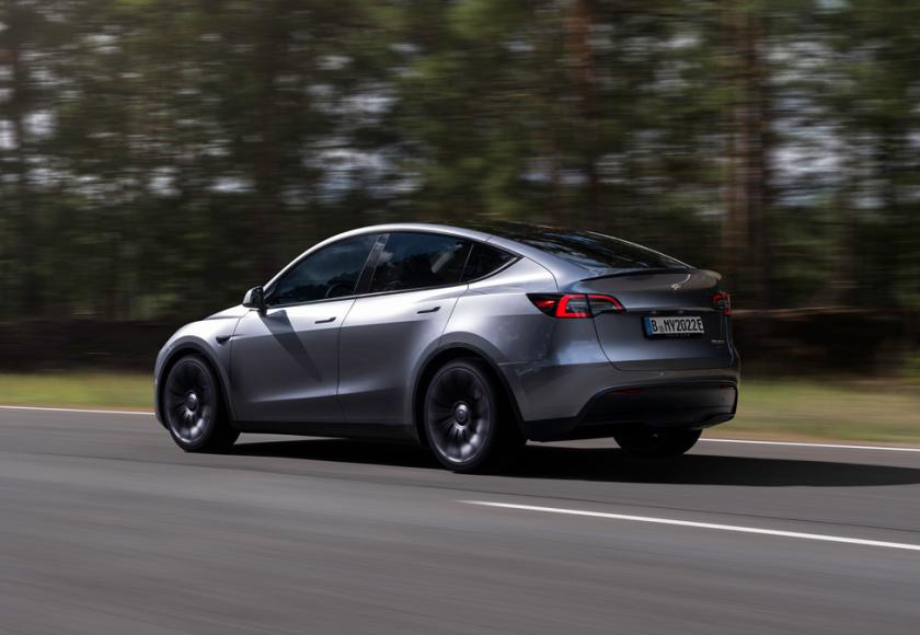 Tesla Model Y Quicksilver 2022