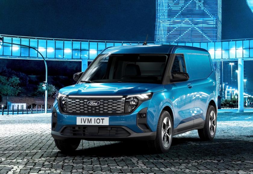 Ford E-Transit Courier 2023