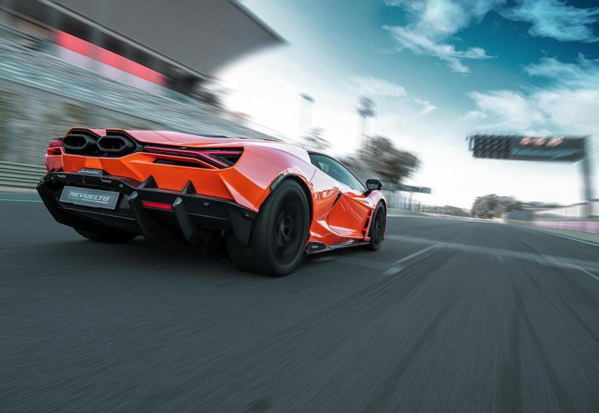 Lamborghini Revuelto circuit 2023