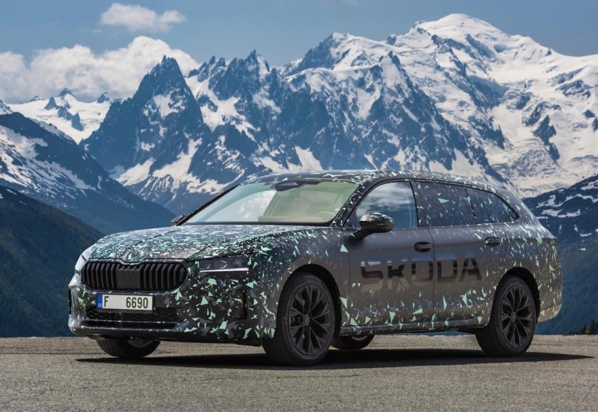 Skoda Superb Combi teaser 2023
