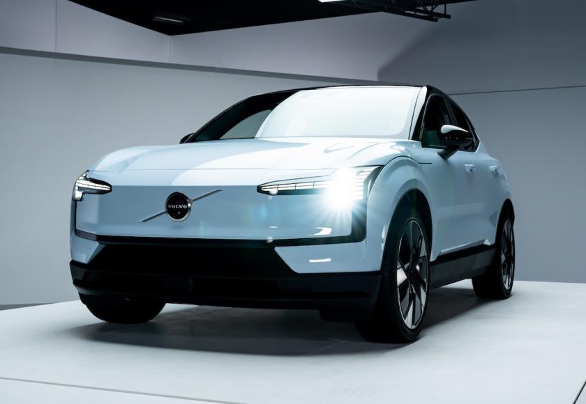 Volvo EX30 2023