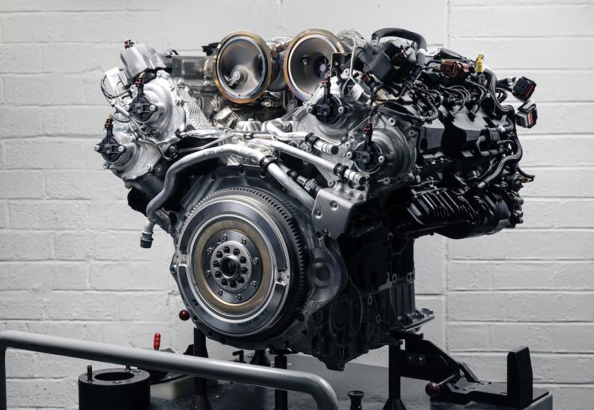 Bentley Ultra Performance V8 Hybrid 2024