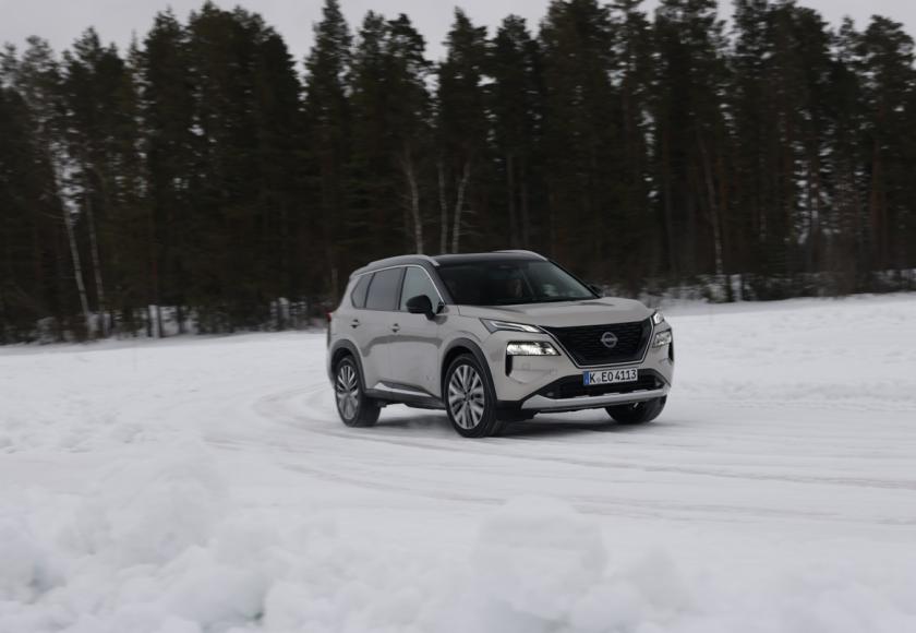 Nissan X-Trail e-4ORCE sneeuw