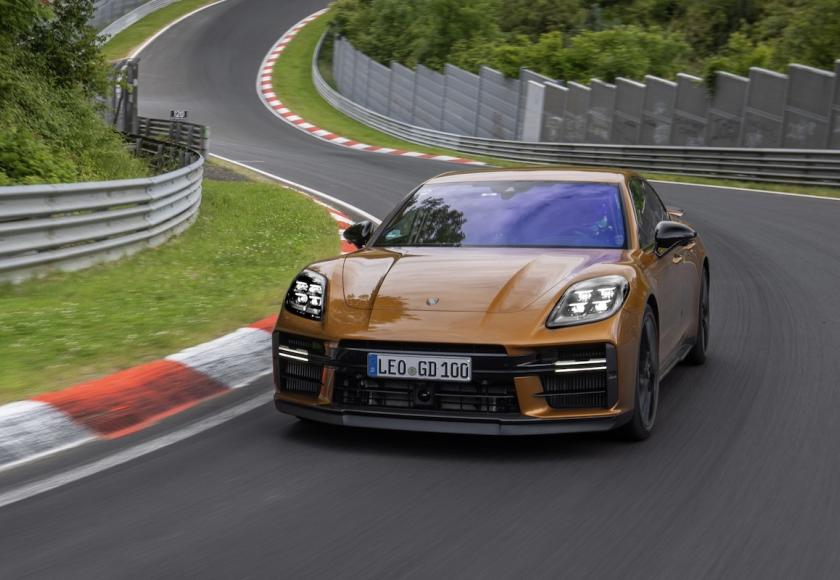 Porsche Panamera Nürburgring record 2024