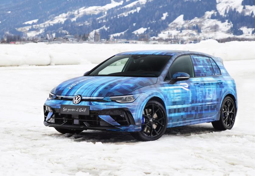 Volkswagen Golf R teaser 2024