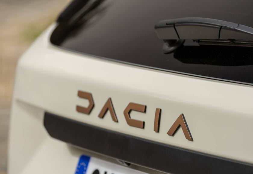 BMW opnieuw populairste merk van België in 2024, maar kijk eens naar Dacia!