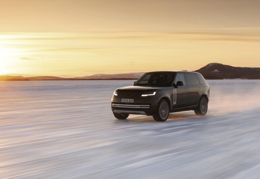 Range Rover Electric frunk 2025