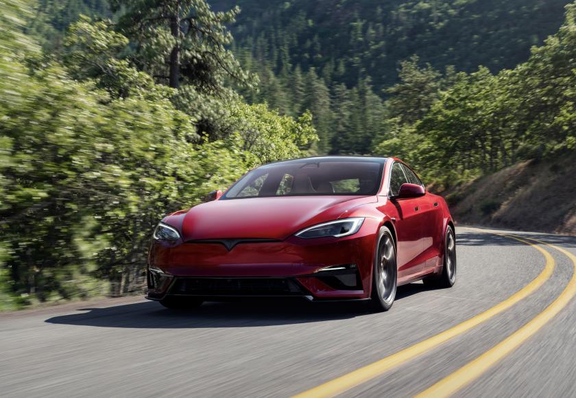 Tesla Model S et X : retirées de la production, remplacées...par un robot !