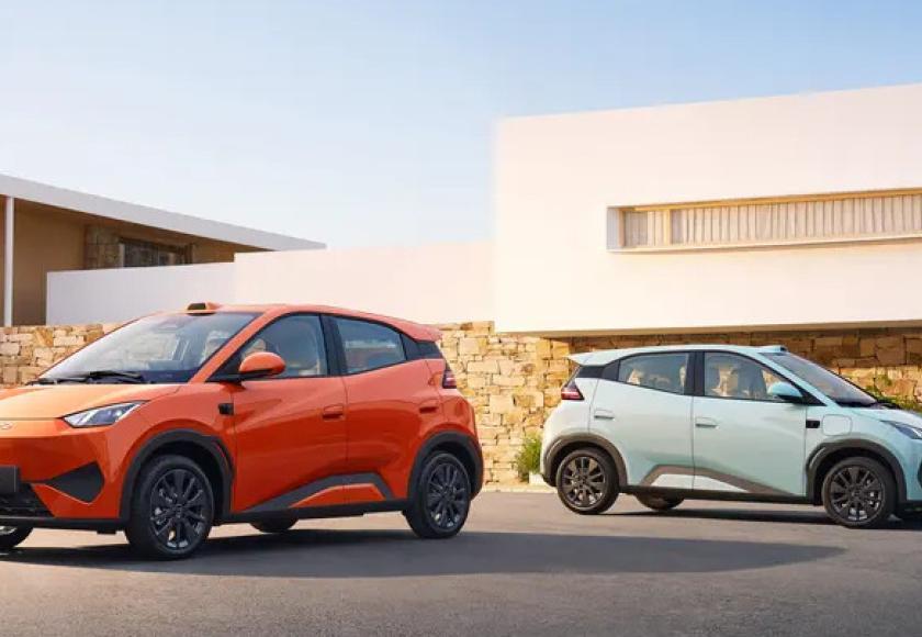 Tu vois ce qui a changé sur la BYD Dolphin Surf chinoise ?