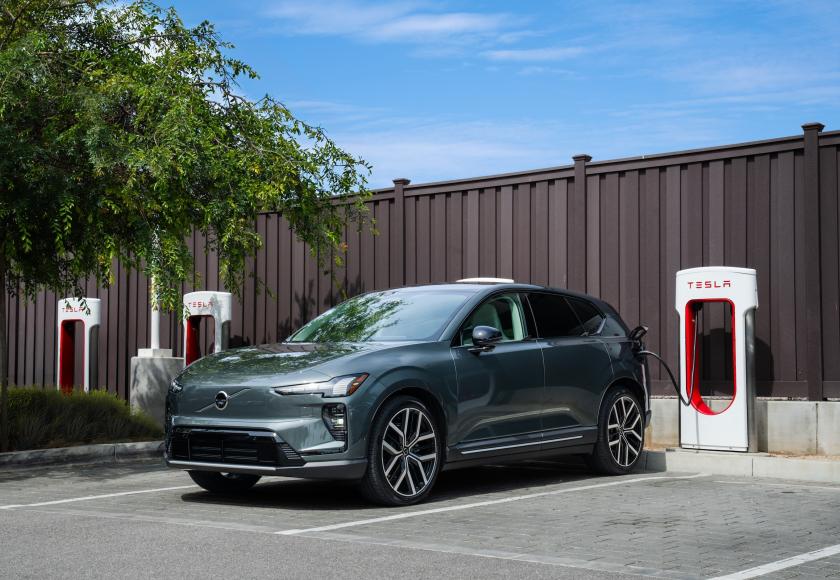 Volvo wil dat je gaat laden aan een Tesla Supercharger (en gaat je daarbij helpen)