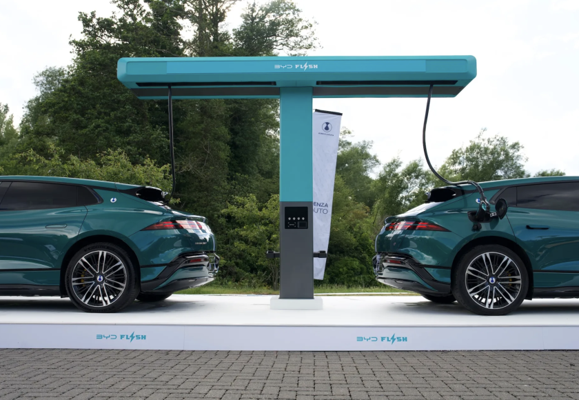 Naast auto's nu ook snelladers: BYD bouwt 3.000 ultrasnelle Flash Chargers in Europa tegen 2027