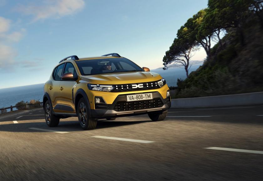 Dacia Sandero Hybrid 155 getest - De ultieme budgetbak? (2026)