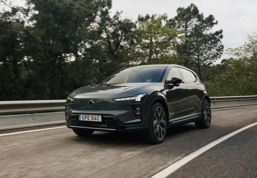 Volvo EX60 snelwegtest: dit verbruikt de P10 AWD in de praktijk (2026)