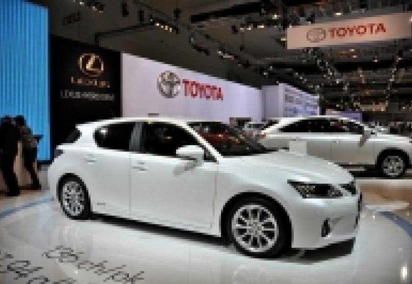 Eerste Clean Car of the Year: Lexus CT200h en Mitsubishi iMiEV winnen