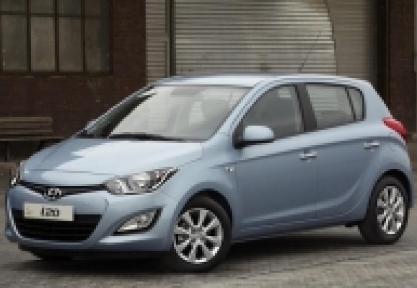 Eerste foto's: Hyundai i20 facelift