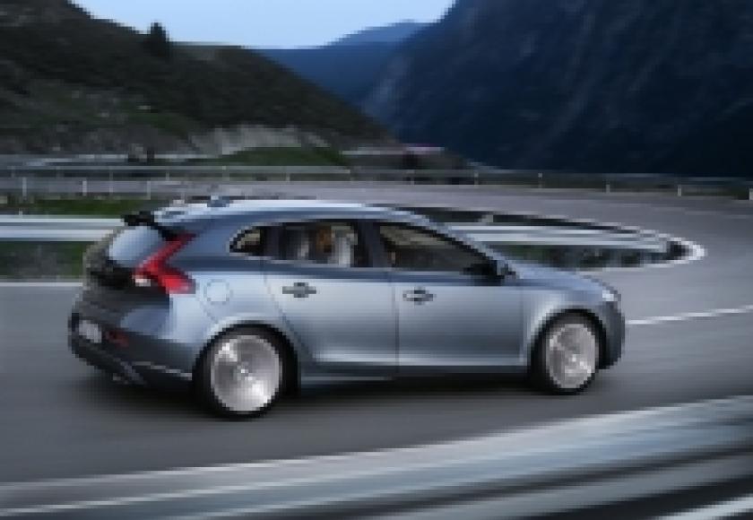 Volvo V40 kent nu al zijn prijs: vanaf 22.990 euro