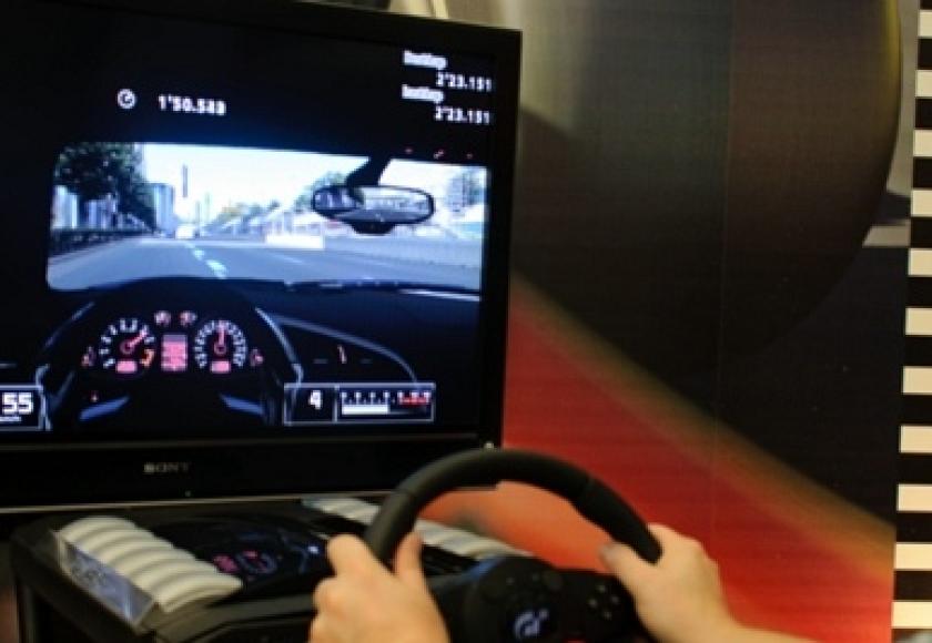 GT5 Brandspace 2010 Autofans.be