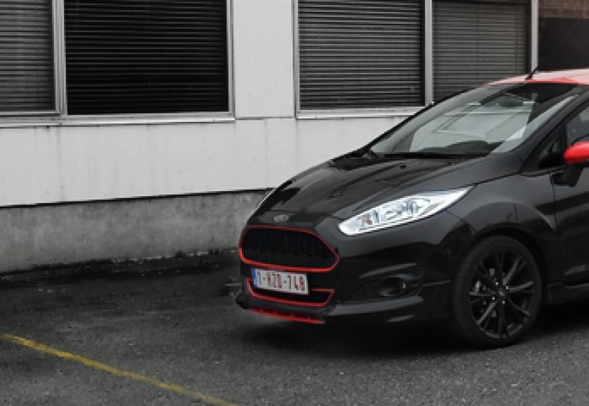  ford-fiesta-black-edition-2015