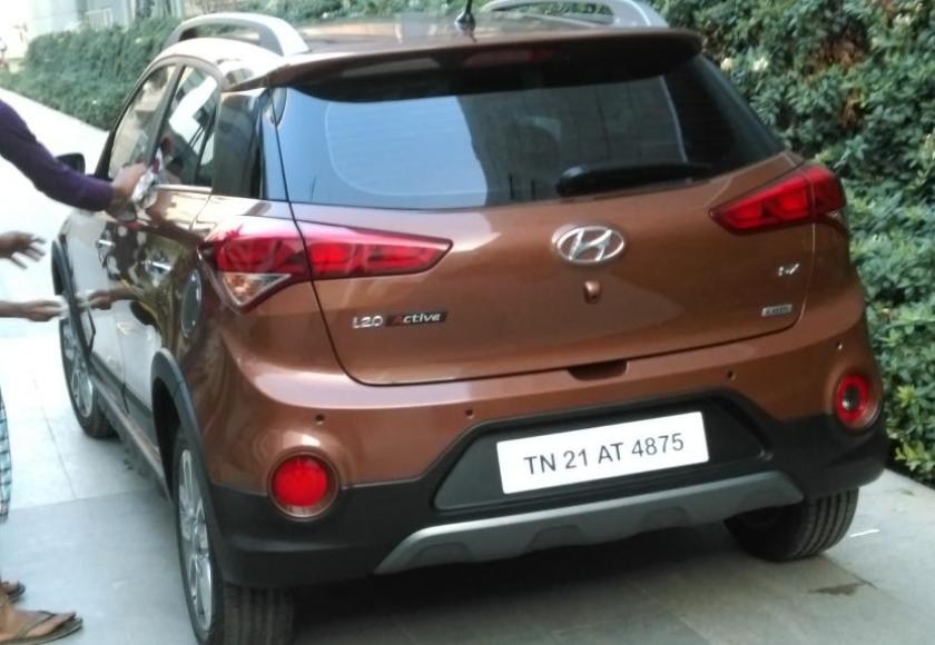 hyundai-i20-active-spyshot_2