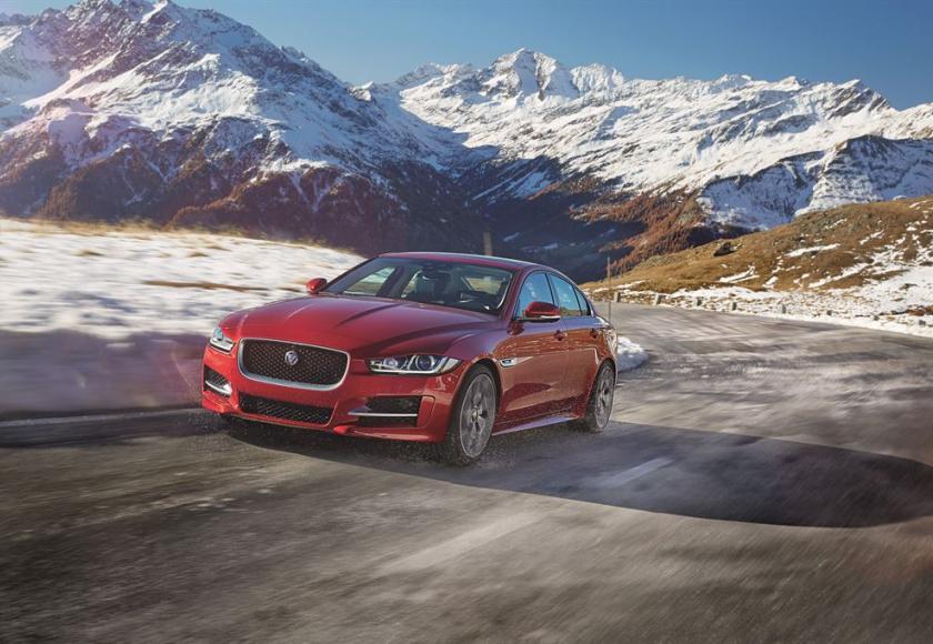 jag_xe_17my_awd_location_image_181115_01_lowres