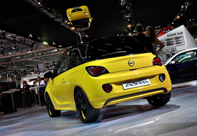 opel adam