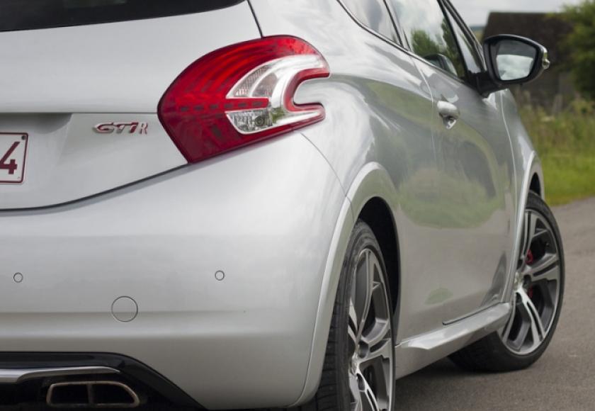 CEO Peugeot bevestigt komst 208 R