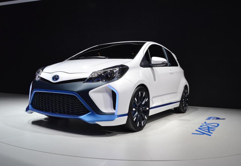  toyota-yaris-hybrid-r-iaa-2013