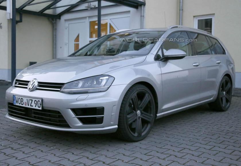 Volkswagen Golf Variant R Spyshots