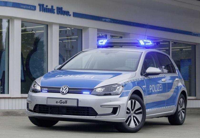 vw-egolf-polizei_01