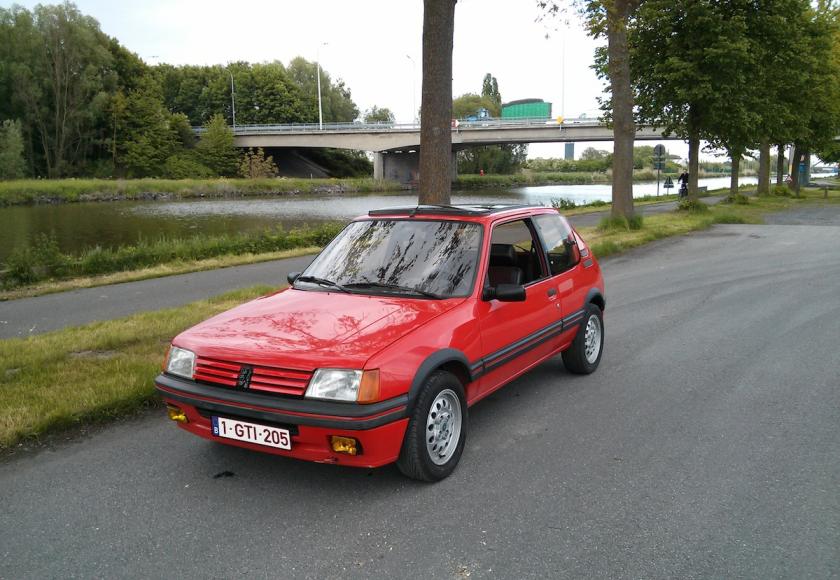 Vrijdag fandag peugeot 205 gti