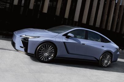 Lexus ES 2025
