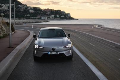 Test Volvo ES90 2025