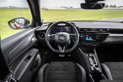 Alfa Romeo Junior Veloce test 2025