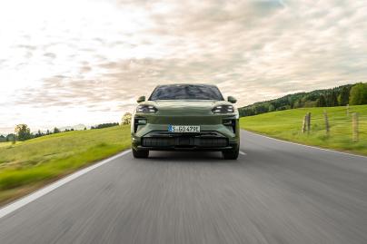 First Drive : Porsche Cayenne Coupe Elecitrc (2026)