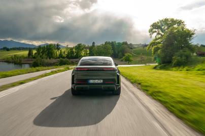 First Drive : Porsche Cayenne Coupe Elecitrc (2026)