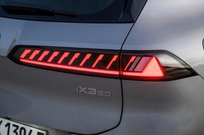 BMW iX3 50 xDrive test 2026