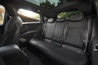 BMW iX4 (2026)