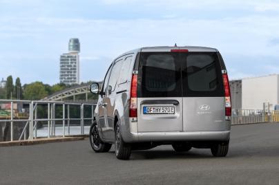Hyundai Staria Electric test 2026