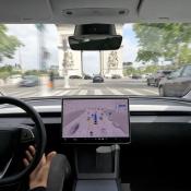 Tesla FSD Parijs 2025